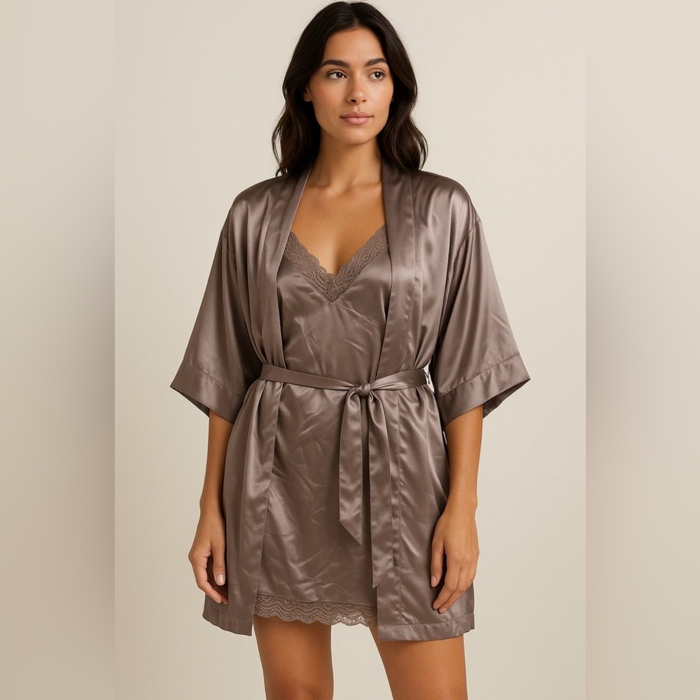 Victoria Secret - Satin Robe - XS - Taupe, Brown
